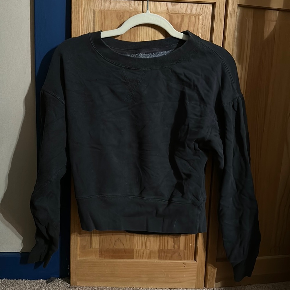 American eagle dark gray sweatshirt